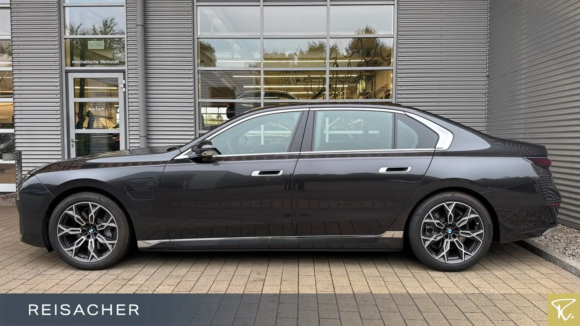 750e xDrive Navi HUD ACC 360° Massage 20