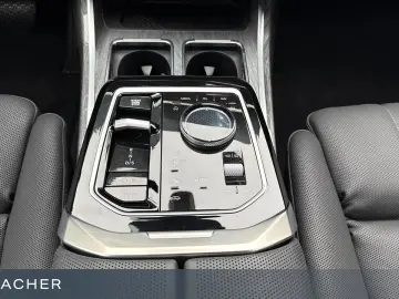 750e xDrive Navi HUD ACC 360° Massage 20