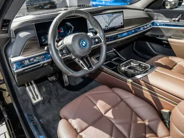 750e xDrive M Sport HUD PANO ACC 360°KAM RFK LM