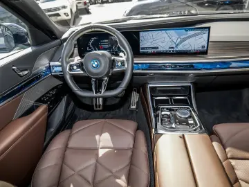 750e xDrive M Sport HUD PANO ACC 360°KAM RFK LM