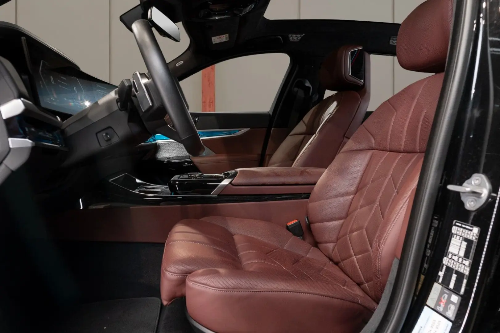 750e xDrive M Sport Pro°SKY°SOFT°MASS°VENT°B&W°