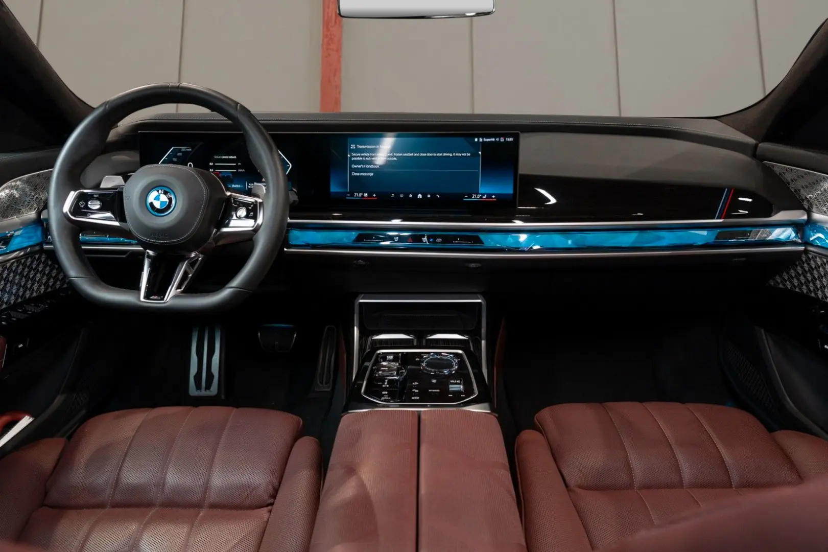 750e xDrive M Sport Pro°SKY°SOFT°MASS°VENT°B&W°