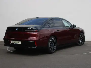 750e xDrive M SPORT PRO+TWO TONE LACK+FOND ENTER