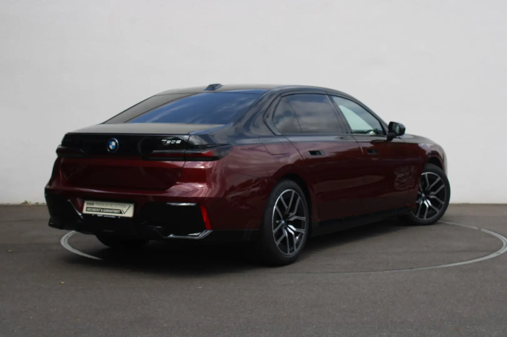 750e xDrive M SPORT PRO+TWO TONE LACK+FOND ENTER
