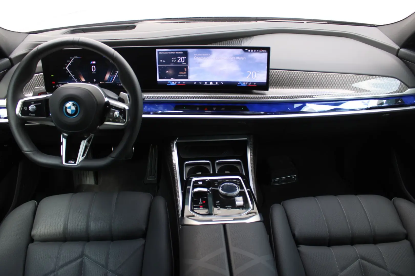 750e xDrive M SPORT PRO+TWO TONE LACK+FOND ENTER