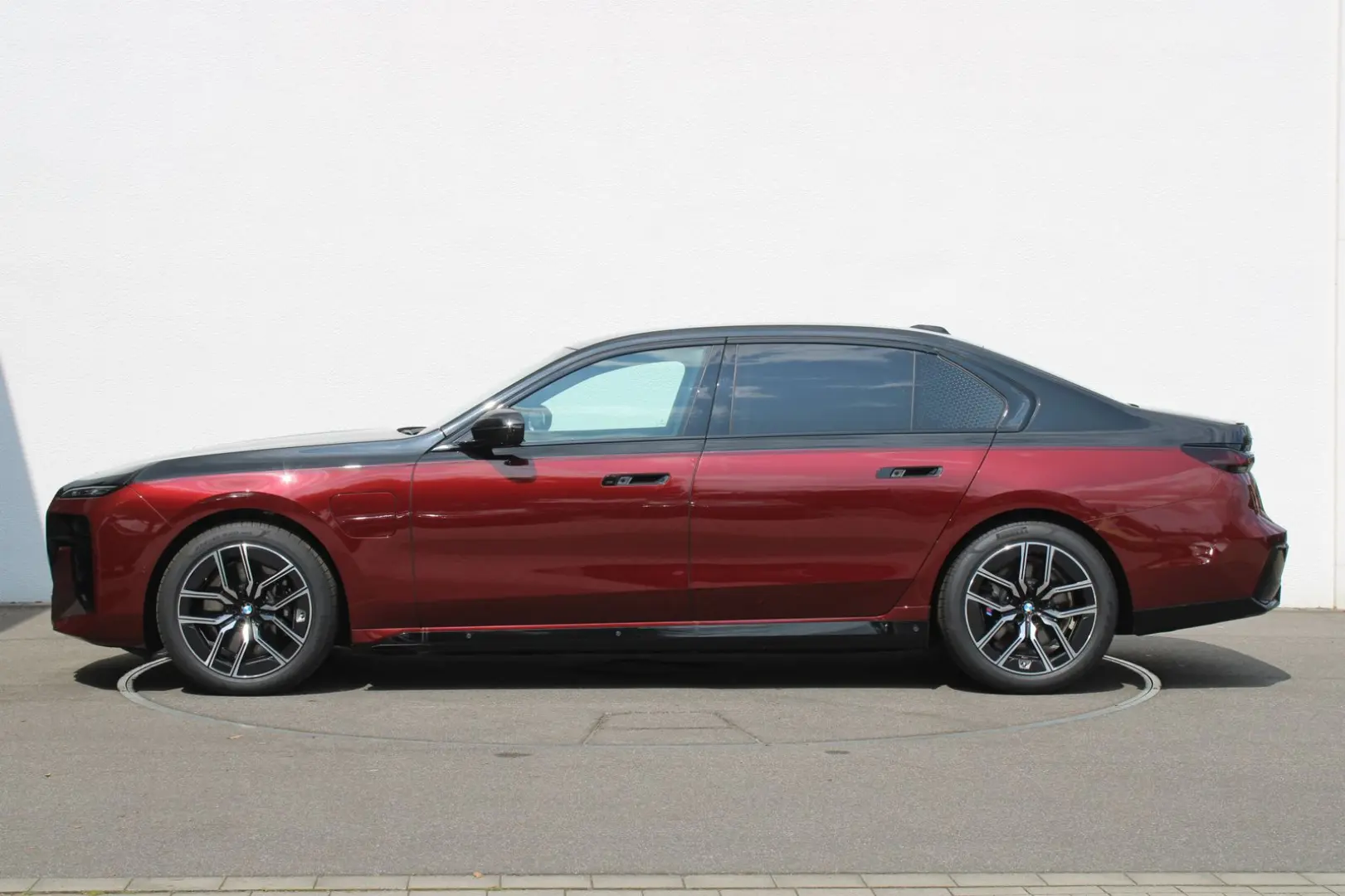 750e xDrive M SPORT PRO+TWO TONE LACK+FOND ENTER