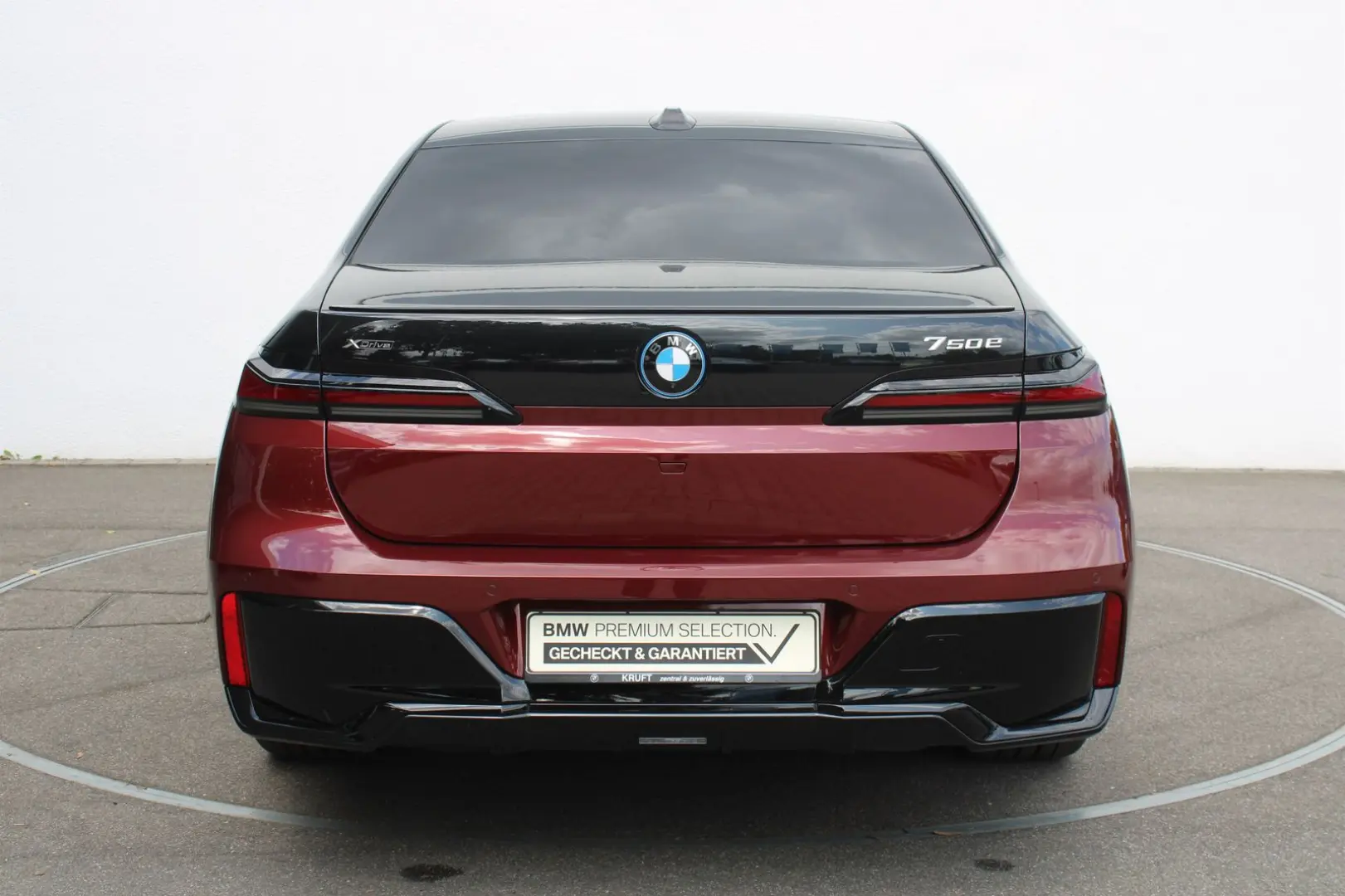 750e xDrive M SPORT PRO+TWO TONE LACK+FOND ENTER