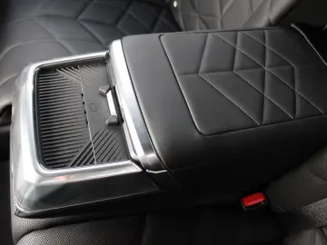 750e xDrive M SPORT PRO+TWO TONE LACK+FOND ENTER