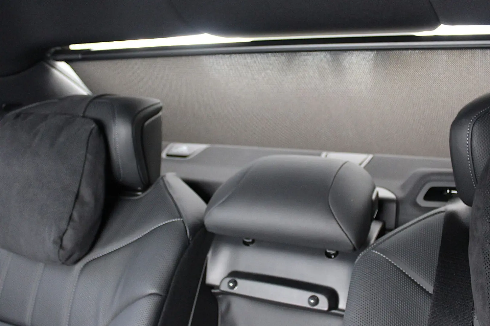 750e xDrive M SPORT PRO+TWO TONE LACK+FOND ENTER