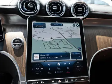 GLC 300 4M AMG-Sport/DIGITAL/360/Pano/AHK/Leder