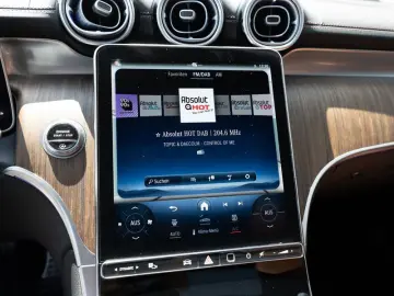 GLC 300 4M AMG-Sport/DIGITAL/360/Pano/AHK/Leder