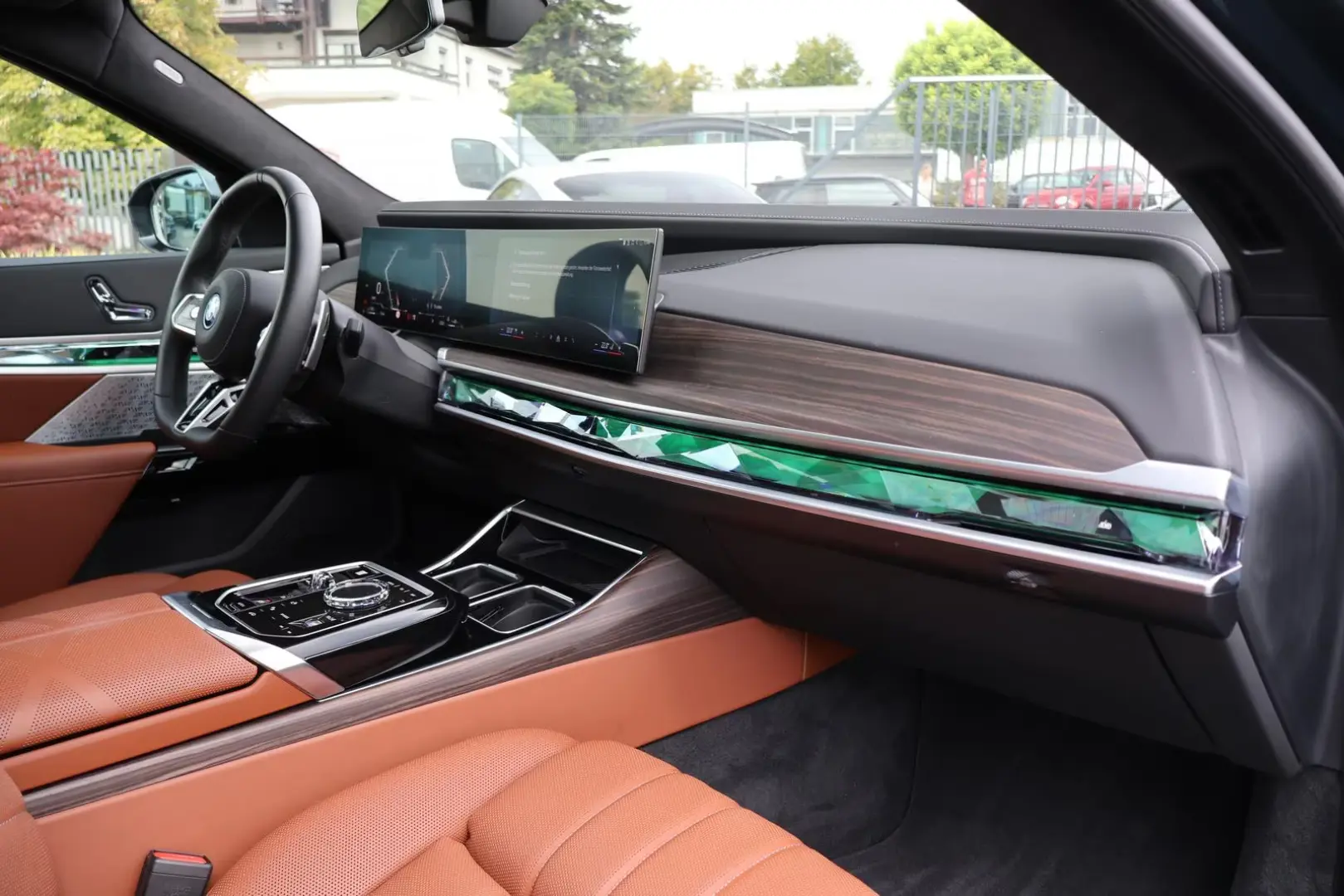BMW Seria 750e 2025