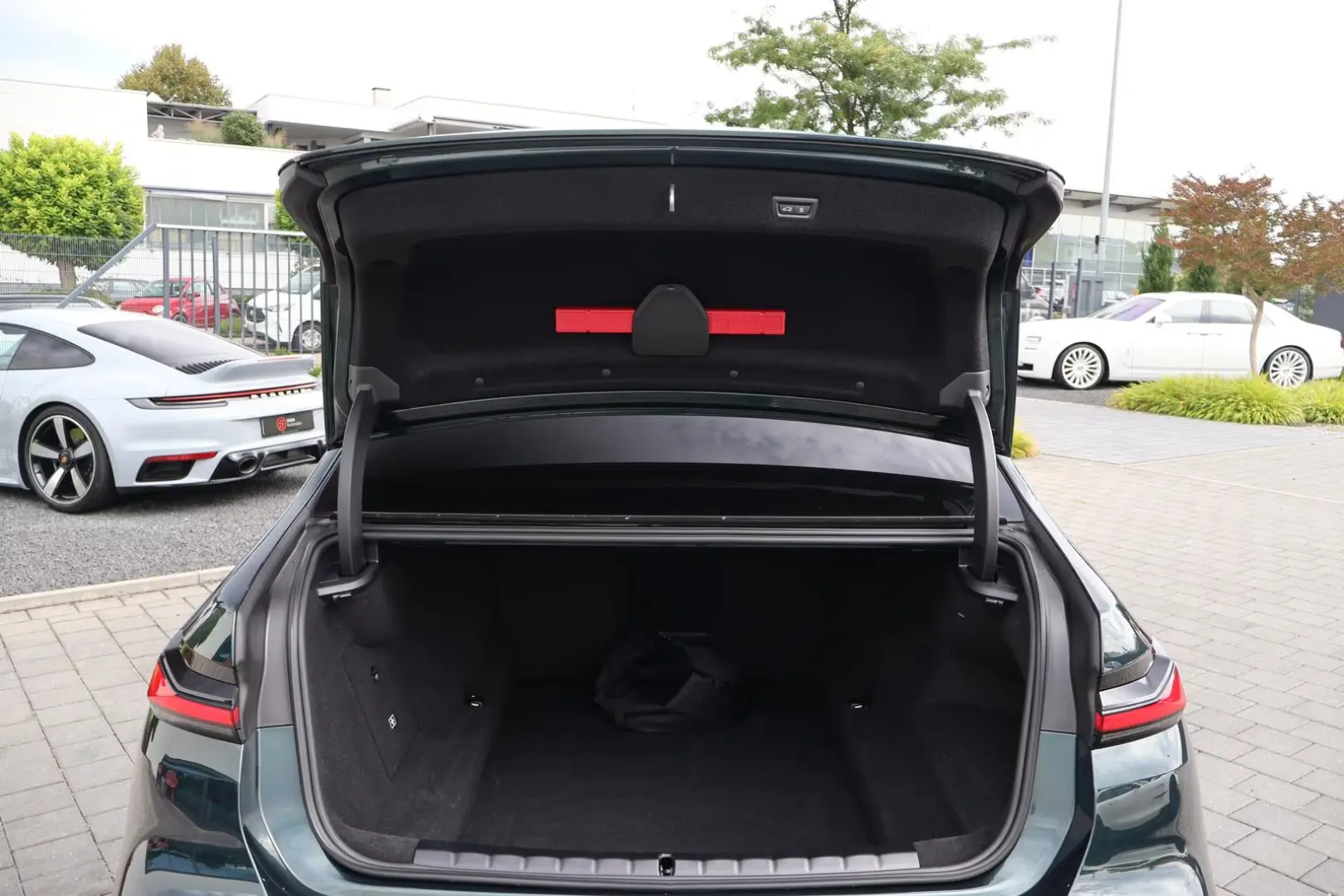 BMW Seria 750e 2025