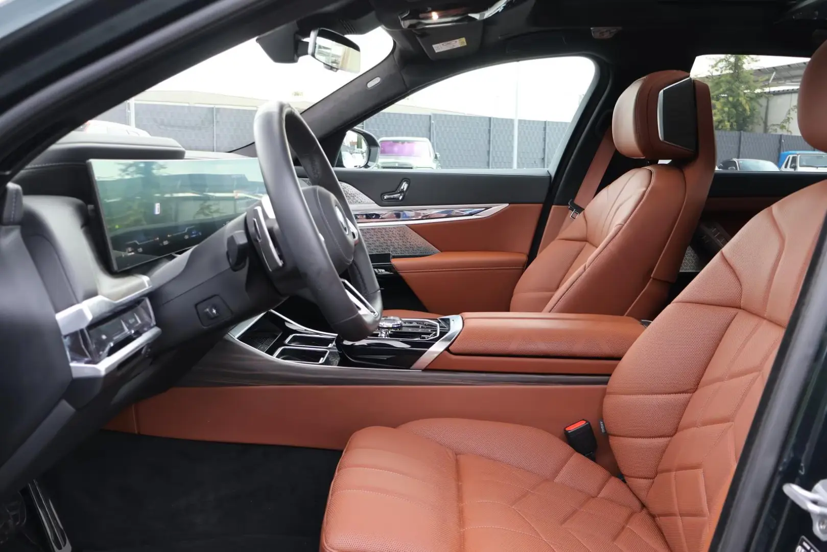 BMW Seria 750e 2025