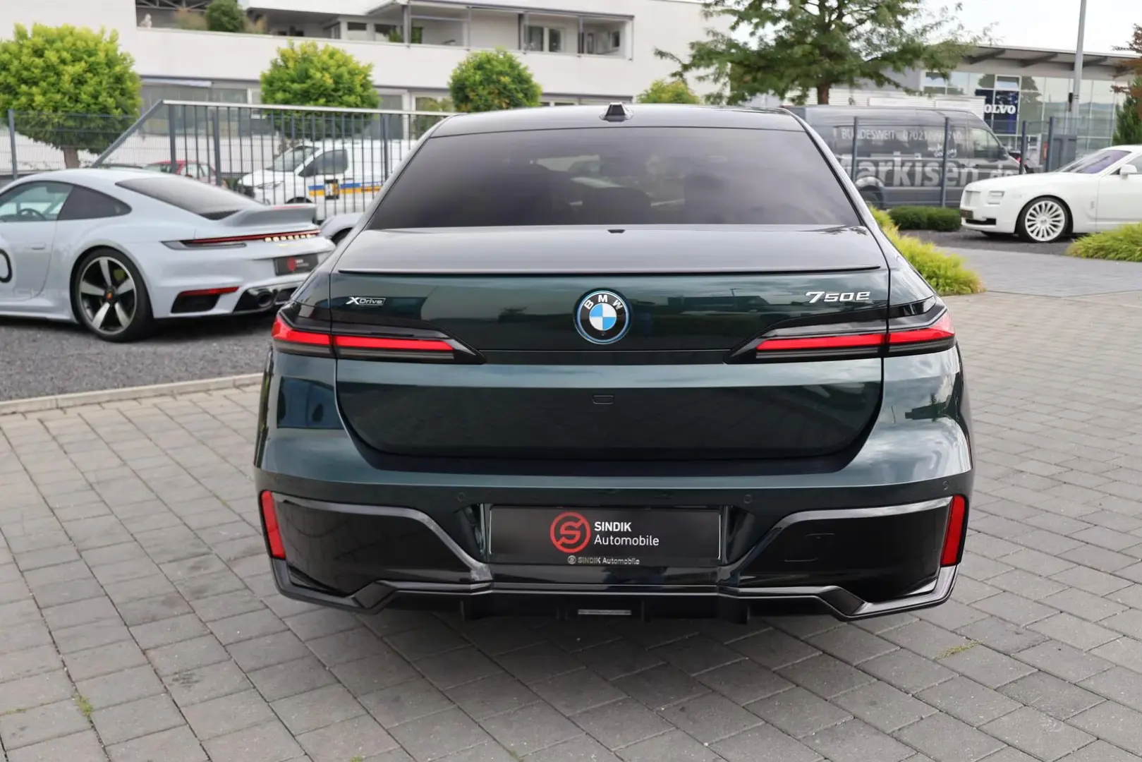 BMW Seria 750e 2025
