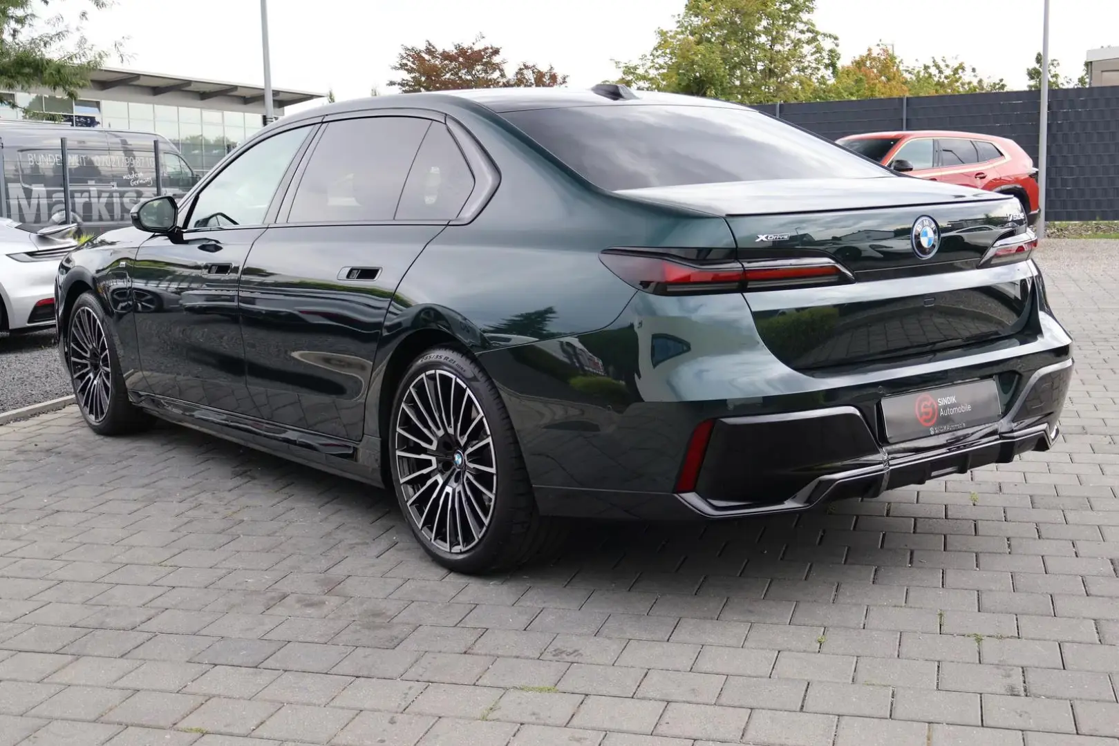 BMW Seria 750e 2025