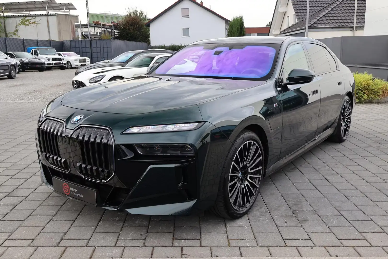 BMW Seria 750e 2025
