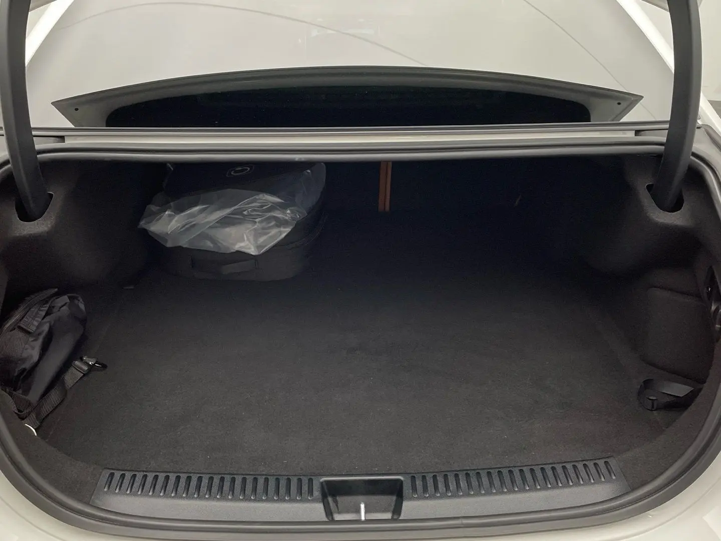 E 300 de AMG Night Totwinkel Kamera Leder LED