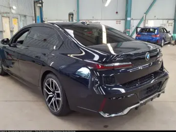 740d xDr M SPORT FondEnt,AHK,SkyL,StHz,360,DAPro