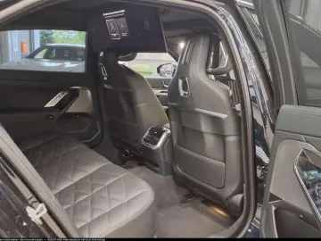 740d xDr M SPORT FondEnt,AHK,SkyL,StHz,360,DAPro