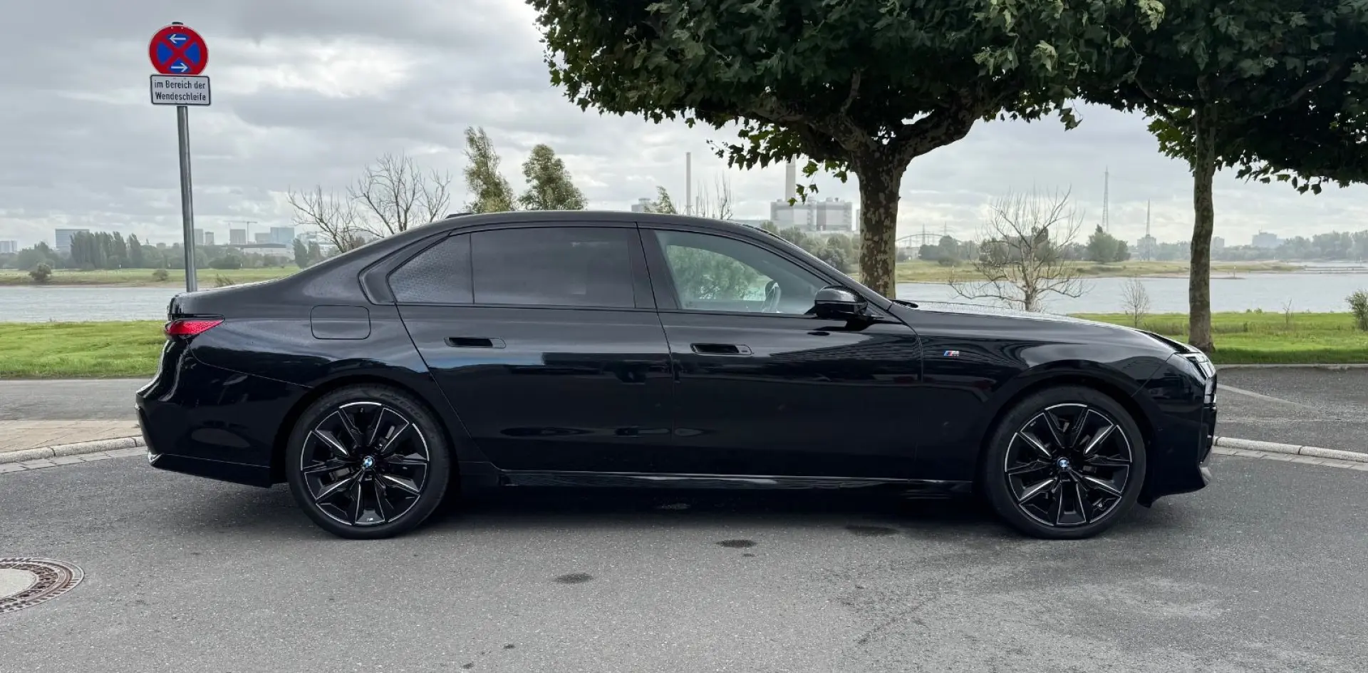 740d xDrive M-Sport Pro / Soft-Close / B&W