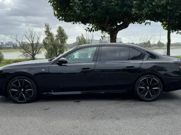 740d xDrive M-Sport Pro / Soft-Close / B&W