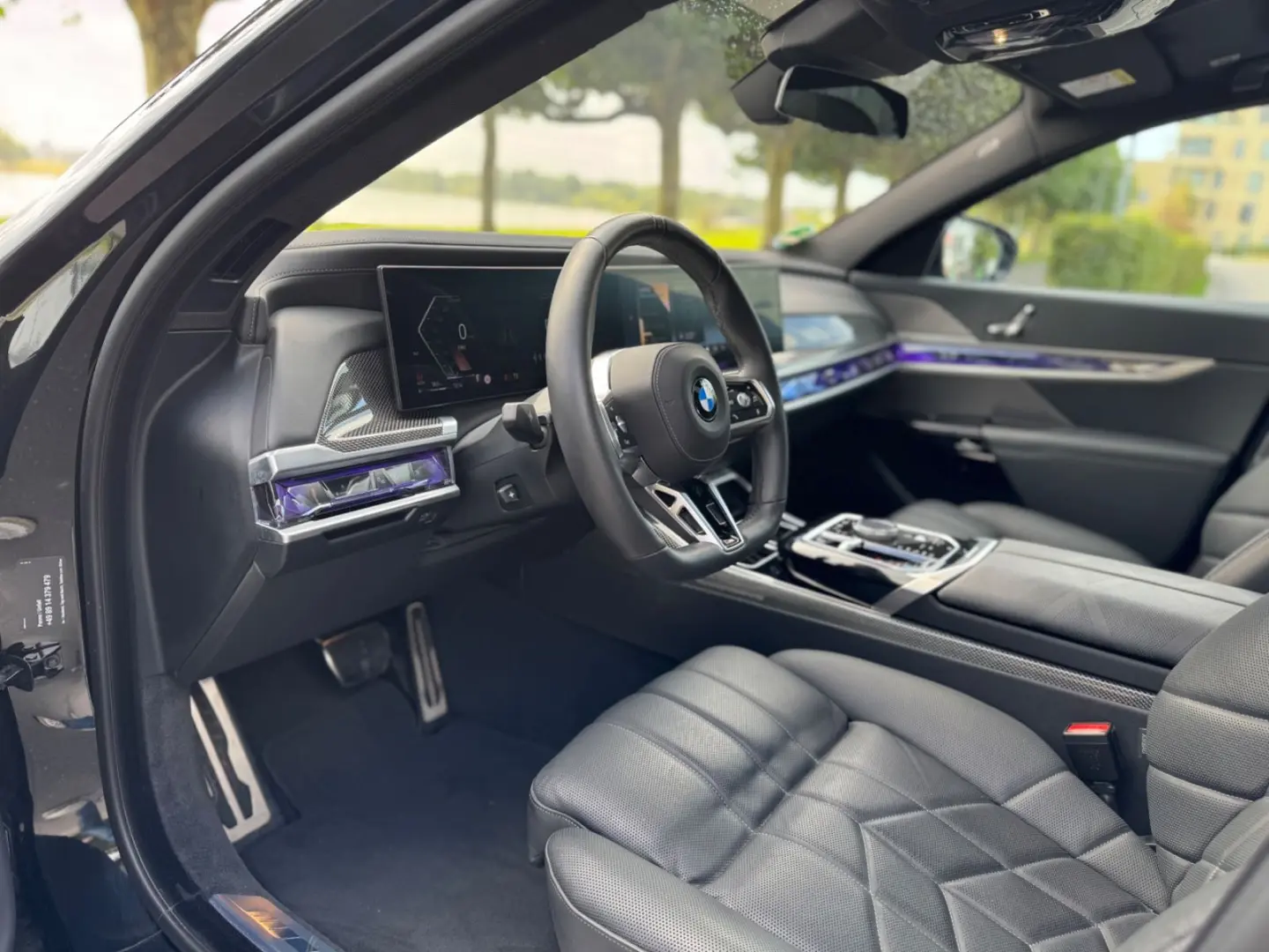 740d xDrive M-Sport Pro / Soft-Close / B&W