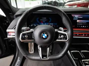 740d xDrive/360/LED/B&W/Pano/HeadUp/SoftClose
