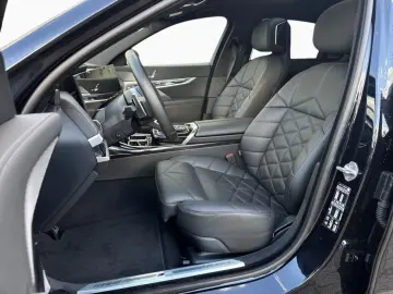 740d M-Sport SkyLounge Fond-Entert. BAB-Ass. 21