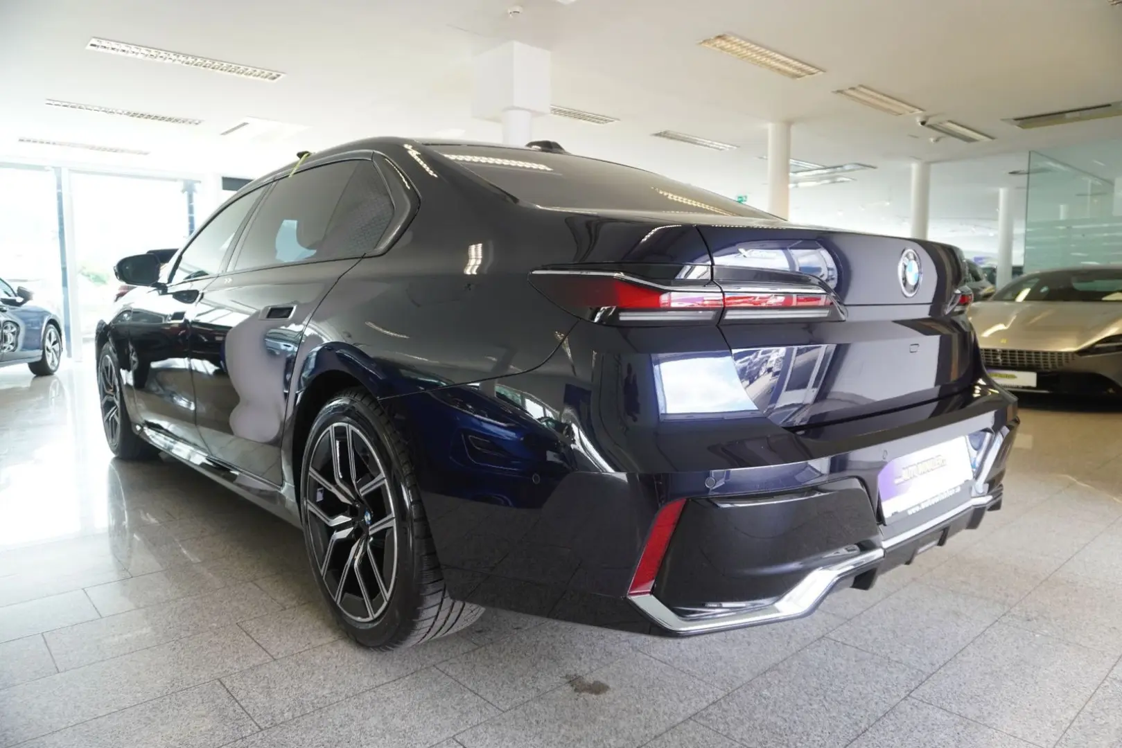 740 d xDrive Limousine Aut. Lang/M/Skyl./Kamera/