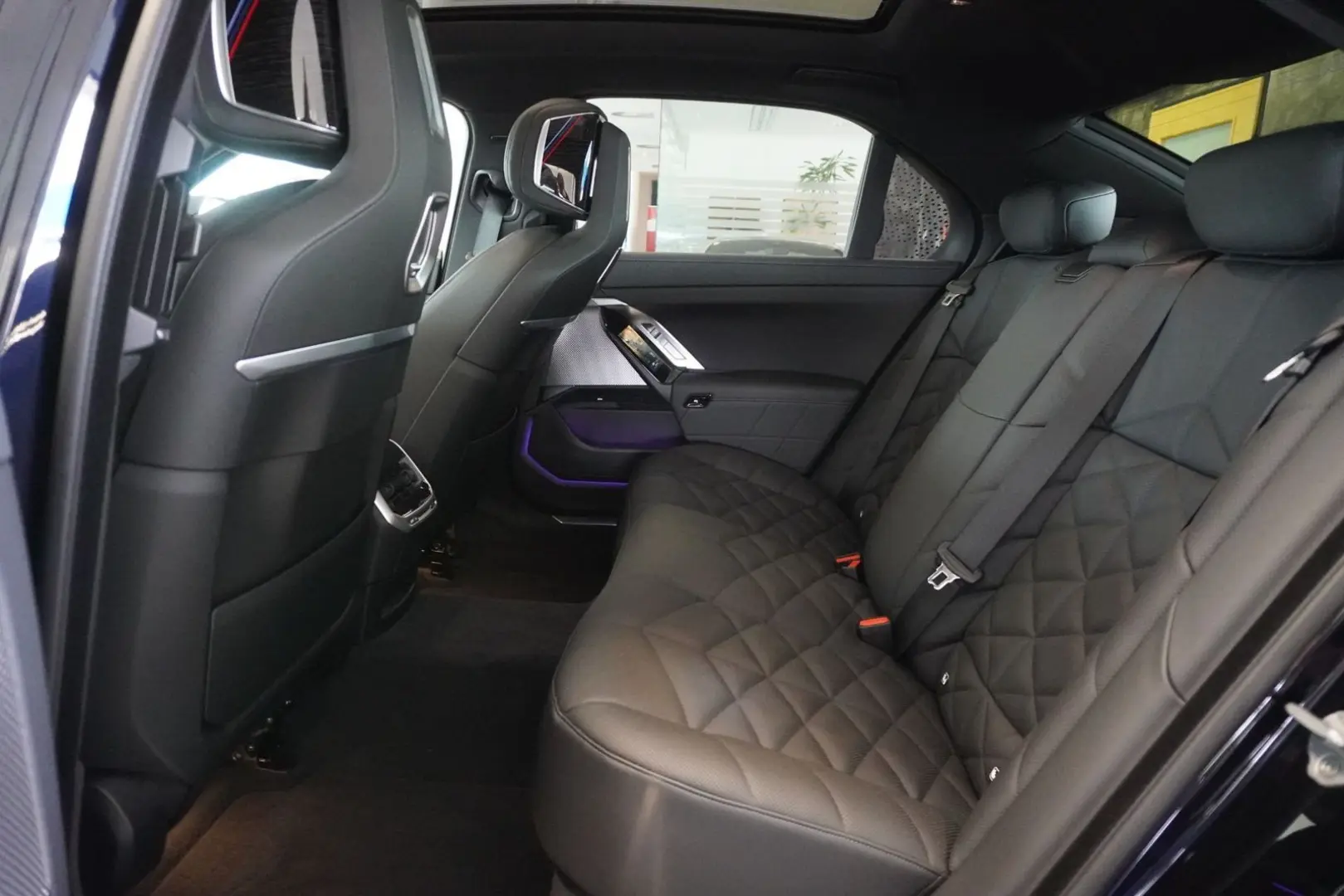 740 d xDrive Limousine Aut. Lang/M/Skyl./Kamera/
