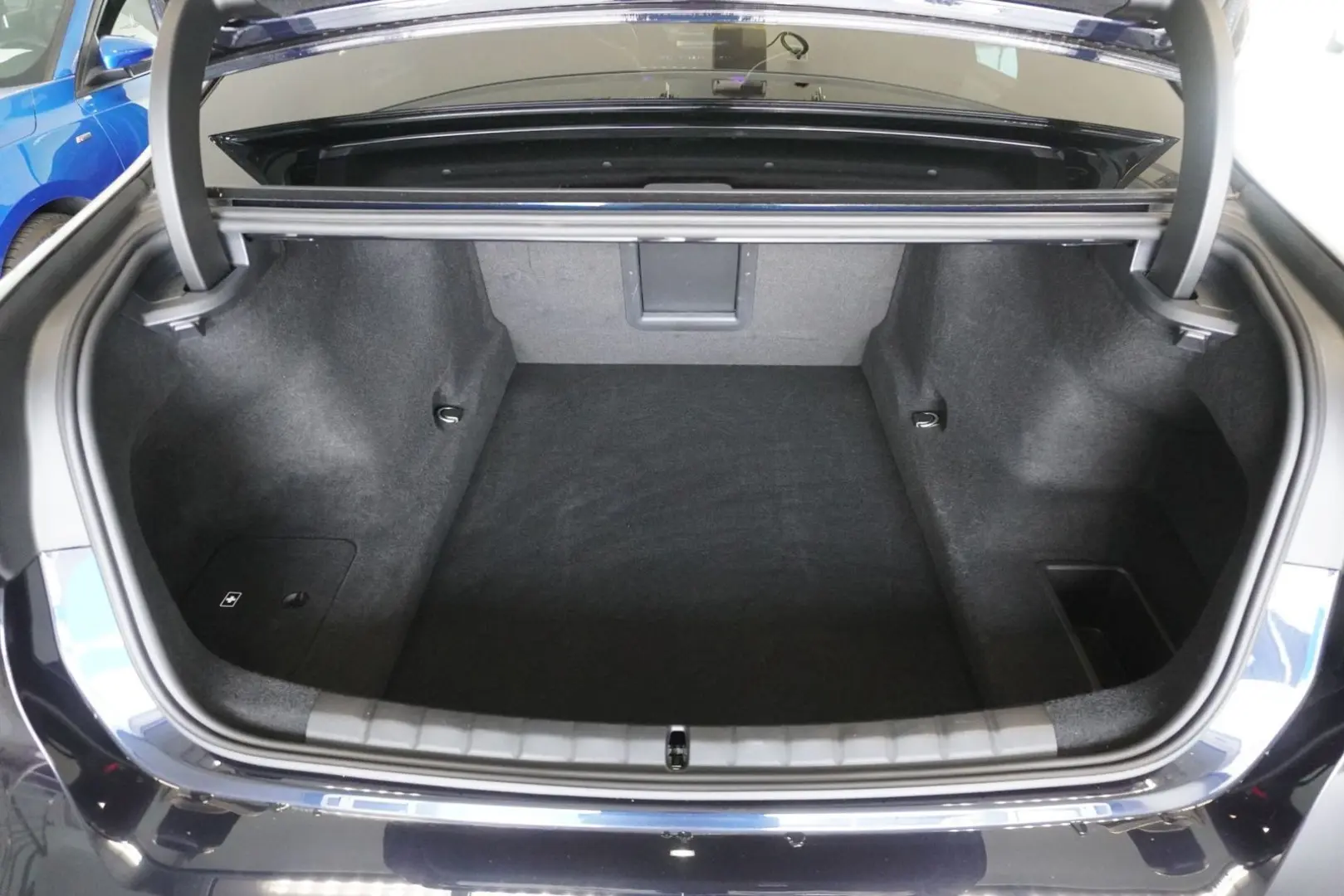 740 d xDrive Limousine Aut. Lang/M/Skyl./Kamera/