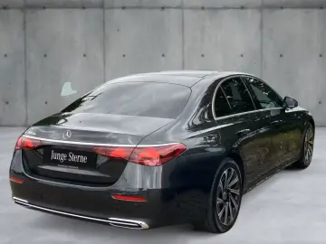Mercedes-Benz E 300 de EXCLUSIVE Prem./PANO/Bur4D