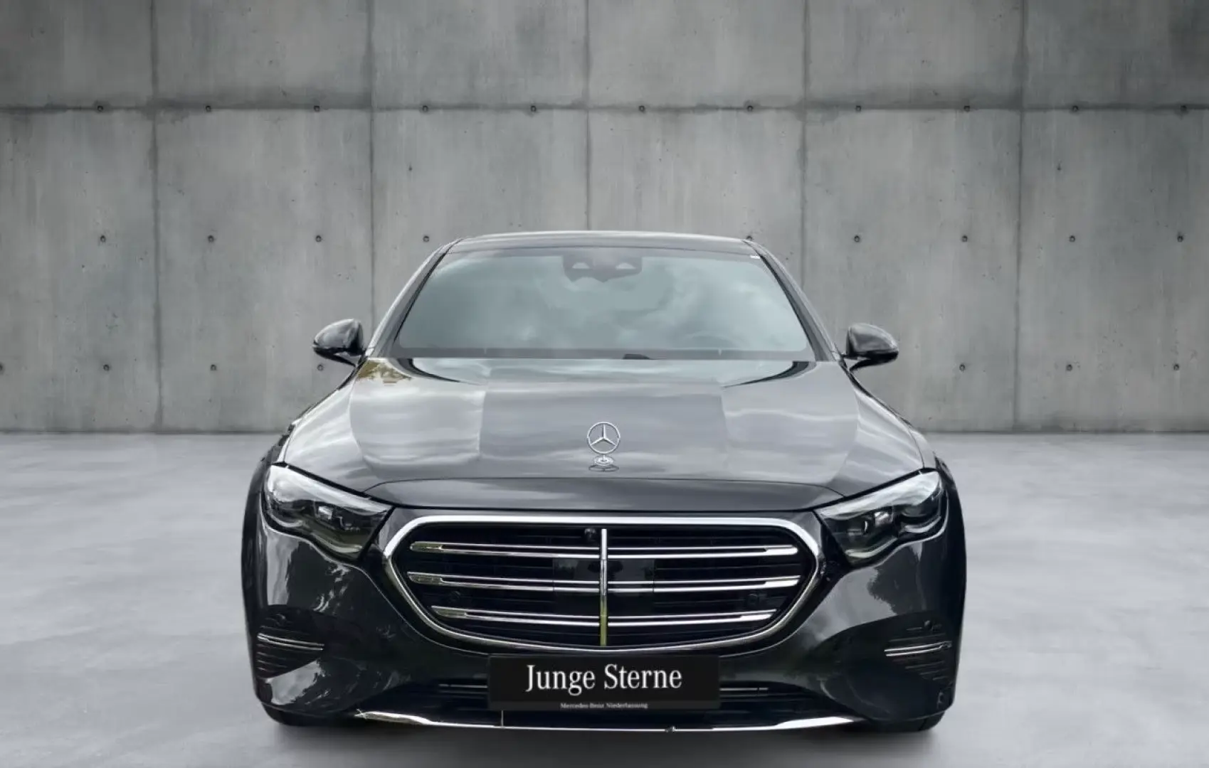 Mercedes-Benz E 300 de EXCLUSIVE Prem./PANO/Bur4D