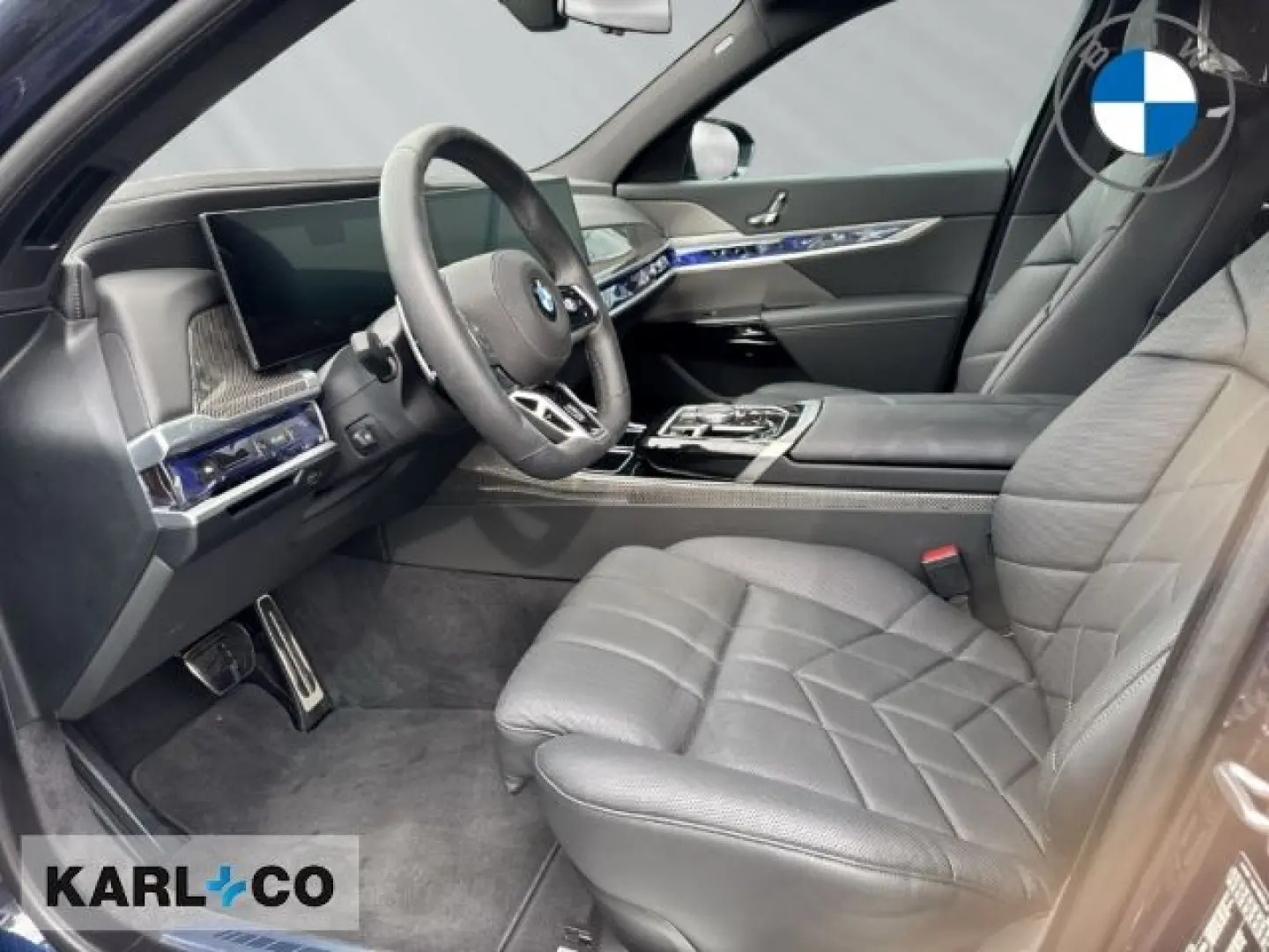 740 INDIVIDUAL Kristall TWO-TONE Executive Loung