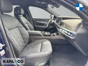 740 INDIVIDUAL Kristall TWO-TONE Executive Loung