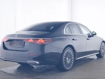 Mercedes-Benz E 300 de EXCLUSIVE Prem/PANO/20