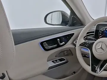 Mercedes-Benz E 300 de EXCLUSIVE Prem/PANO/20