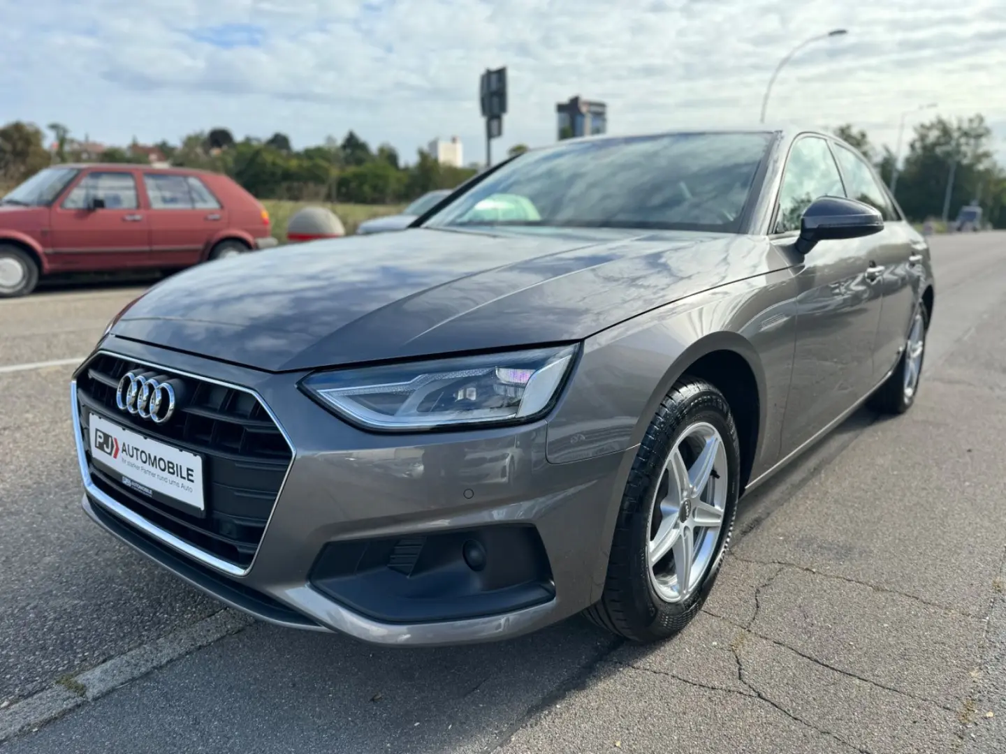 A4 Lim. 35 TDI basis Navi LED ACC 1.Hand