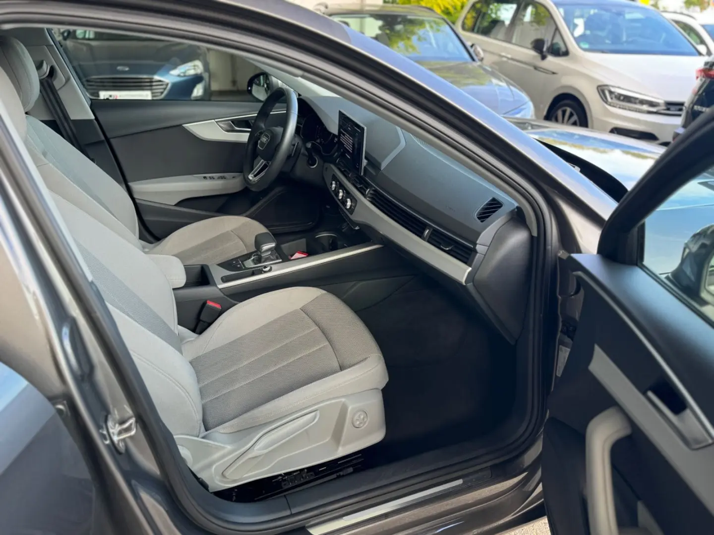 A4 Lim. 35 TDI basis Navi LED ACC 1.Hand