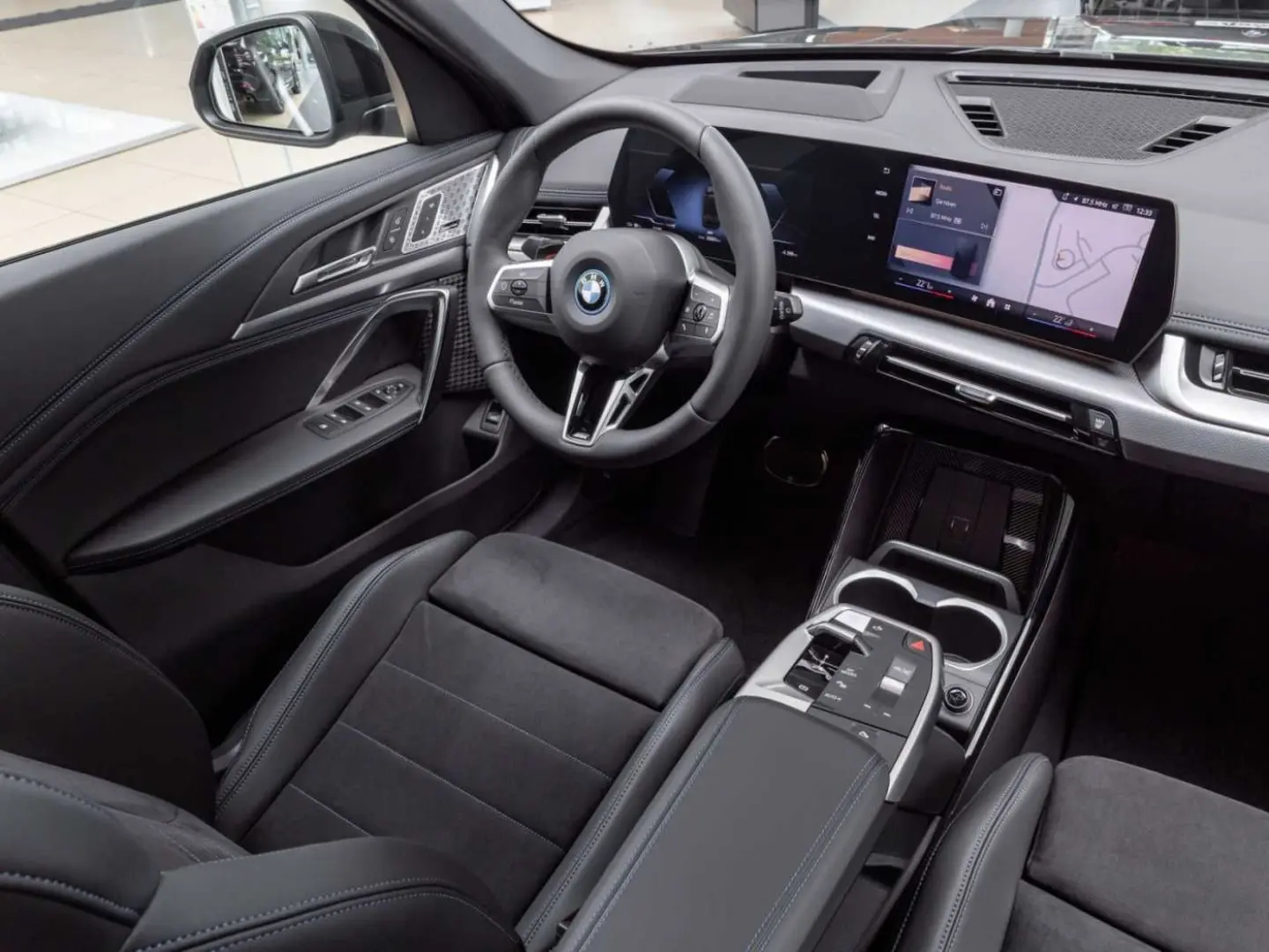 iX1 xDrive30 M Sportpaket M-Paket/Navi/ACC/AHK/H
