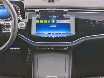 E 300 de AMG Prem./NIGHT/SUPERSCREEN/Bur4D/DIGI/
