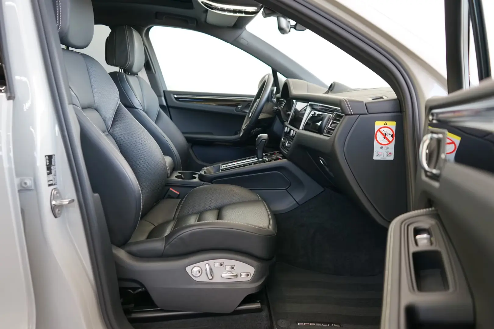 Porsche Macan S MY23/Chalk/AIR/PANO/ACC/BOSE/MEGA/21z