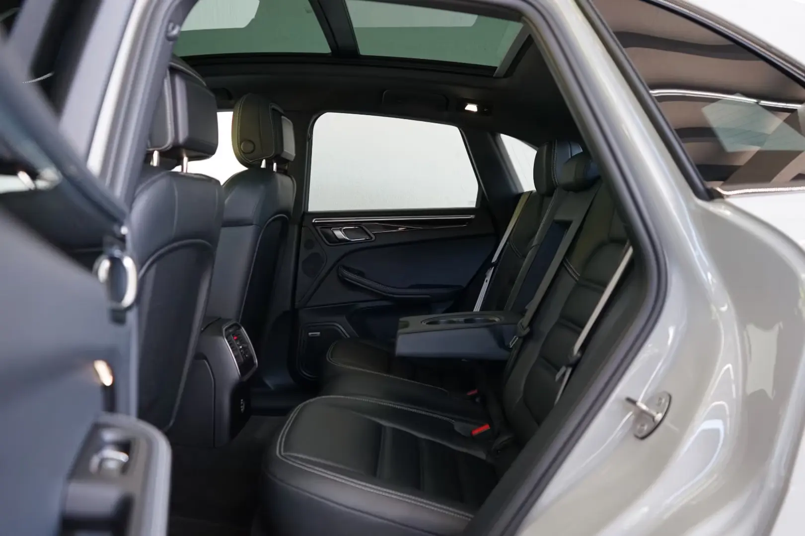 Porsche Macan S MY23/Chalk/AIR/PANO/ACC/BOSE/MEGA/21z