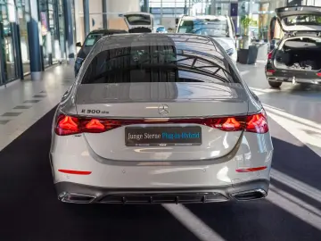 Mercedes-Benz E 300 de AMG Line Night Leder 20