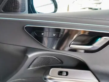 Mercedes-Benz E 300 de AMG Line Night Leder 20
