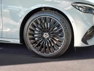 Mercedes-Benz E 300 de AMG Line Night Leder 20