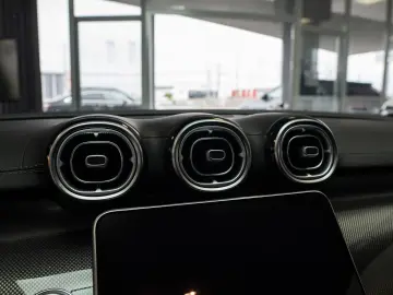 Mercedes-Benz C300 4Matic Hibrid