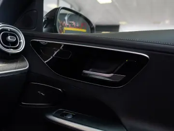 Mercedes-Benz C300 4Matic Hibrid