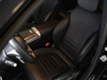 Mercedes-Benz C300 4Matic Hibrid